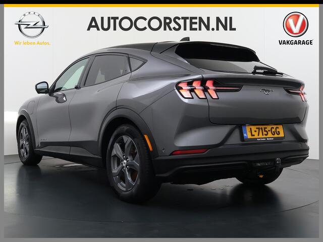 Ford MUSTANG Mach-E RWD 75kWh Leer (semi-)Autopilot PanoDak Trekhaak 360°Topview-Camera Adaptive-Cruise-Control Apple Carplay B&O®-Hifi 18" Elektr.A-Klep Connected-Services Ecc Stoel/Stuur-Verwarmd Park-Assist-PDC SOH 93% DAB Lane-Assist Keyless-go Autonomous Emergenc