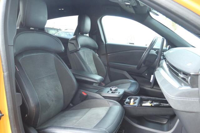 Ford MUSTANG MACH-E GT EXTENDED AWD 98 KWH ORIG. NL | 487PK | CARPLAY | 360 CAMERA | B&O | MEMORY | WINTERPACK