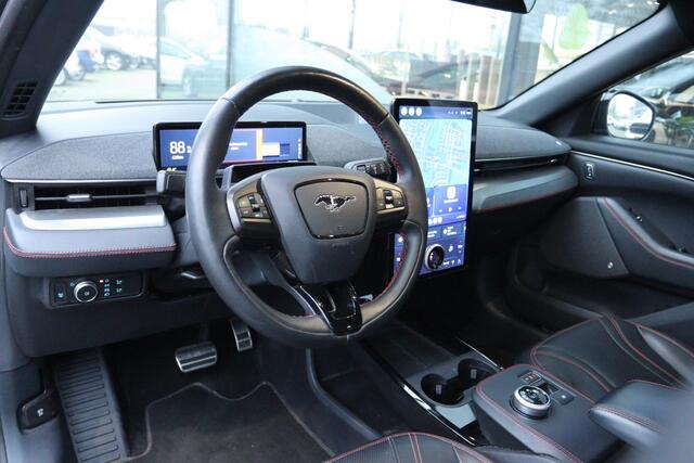 Ford MUSTANG MACH-E EXTENDED FIRST EDITION AWD 98KWH ORIG. NL | 373PK | CARPLAY | 360 CAMERA | B&O | MEMORY | WINTERPACK