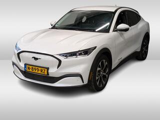 ford-mustang-mach-e-extended-rwd-98