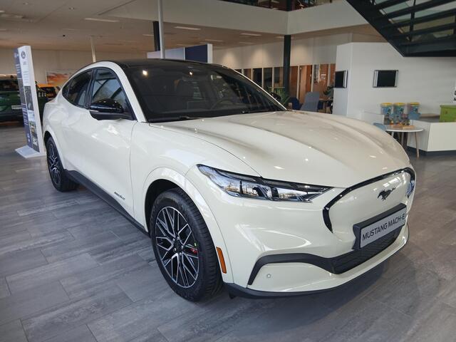 Ford MUSTANG Mach-E Extended Premium RWD 88 kWh
