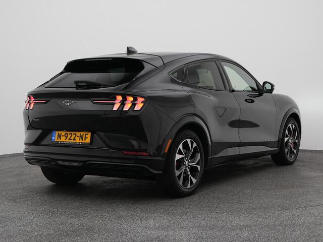 Ford MUSTANG Mach-E AWD 75 kWh | CAMERA | ADAPTIVE | B&O | KEYLESS | STOEL- EN STUURVERW.