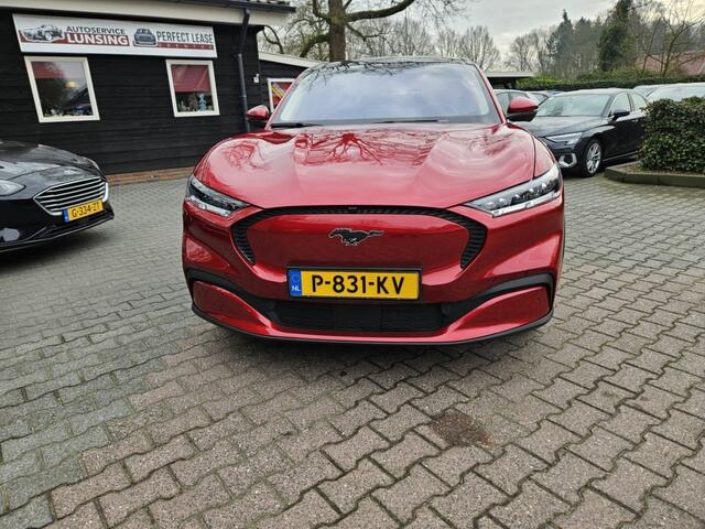 Ford MUSTANG EXTENDED RWD 98 KWH 286PK Pano - Leer