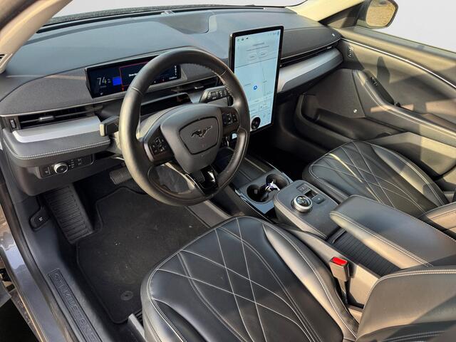 Ford MUSTANG Mach-E RWD 75 kWh- Bang Olufsen, Design Leder, Stuur/Stoelverwarming, 360 Camera, Dealer Onderhouden