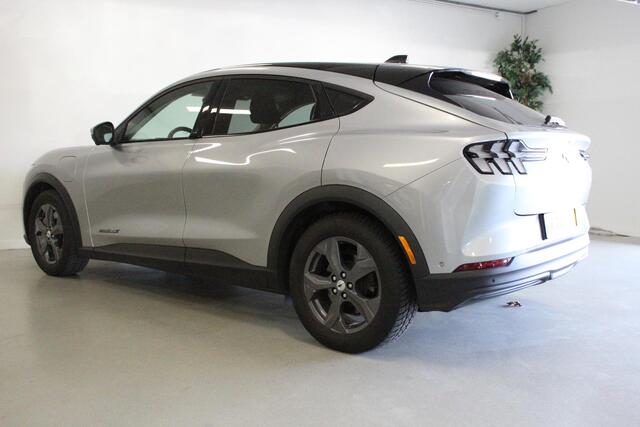 Ford MUSTANG Mach-E Extended RWD 98 kWh | CAMERA | PANO | KEYLESS | NAVIGATIE | STOEL+STUURVERW | LED | AB/-VERW |