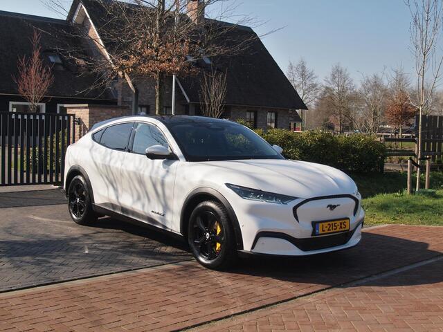 Ford MUSTANG Mach-E Extended RWD 98 kWh | SOH 93% | Panoramadak | 360 Camera | Bang & Olufsen | Apple Carplay |