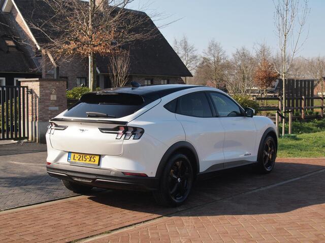 Ford MUSTANG Mach-E Extended RWD 98 kWh | SOH 93% | Panoramadak | 360 Camera | Bang & Olufsen | Apple Carplay |