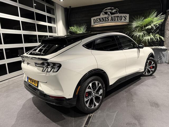 Ford MUSTANG Mach-E AWD 75 kWh