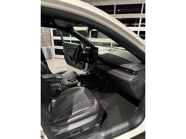 Ford MUSTANG Mach-E AWD 75 kWh