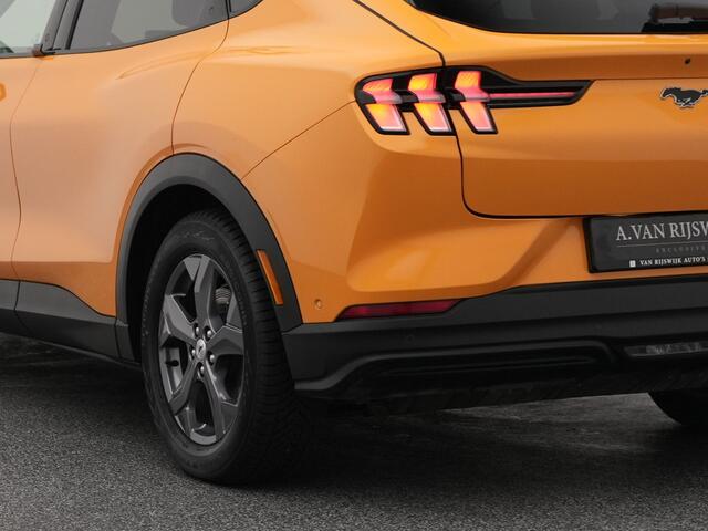 Ford MUSTANG Mach-E 75 kWh | 360° | ADAPTIVE | B&O | KEYLESS | STOEL- EN STUURVERW.
