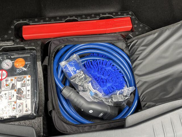 Ford MUSTANG Mach-E AWD 75 kWh SOH 95% |14.000KM!! VAN ¤ 34.900,- VOOR ¤ 31.877,- UW LENTEVOORDEEL ¤ 3.023,-!| ORIG. NL NAP| EERSTE EIGENAAR| ELEKTRISCHE ACHTERKLEP| B&O| 360 CAMERA| STOEL + STUURVERWARMING| PANO