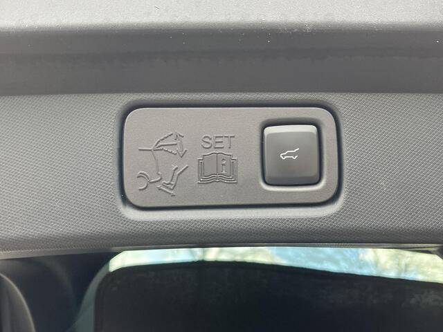 Ford MUSTANG Mach-E AWD 75 kWh SOH 95% |14.000KM!! VAN ¤ 34.900,- VOOR ¤ 31.877,- UW LENTEVOORDEEL ¤ 3.023,-!| ORIG. NL NAP| EERSTE EIGENAAR| ELEKTRISCHE ACHTERKLEP| B&O| 360 CAMERA| STOEL + STUURVERWARMING| PANO