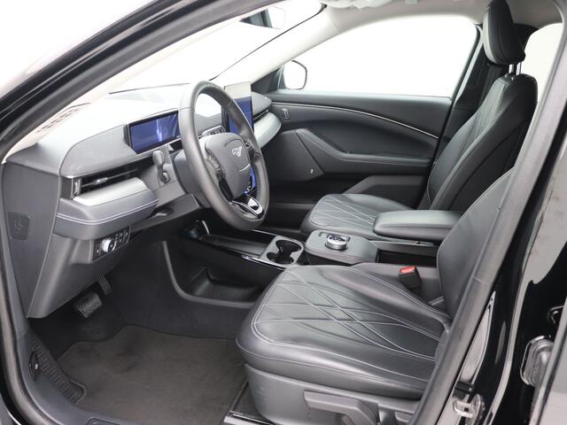 Ford MUSTANG Mach-E Extended RWD 98 kWh Extended Range !