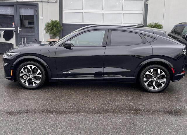 Ford MUSTANG Mach-E Extended AWD 98 kWh Garantie / Pano /