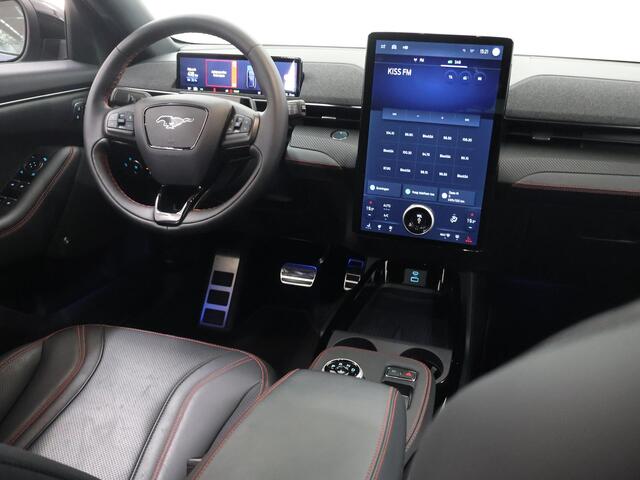 Ford MUSTANG Mach-E Extended Premium RWD 98 kWh | Navigatie | Parkeercamera 360° | Keyless Go | B&O | Cruise Control Adaptief | Elektr, Achterklep |