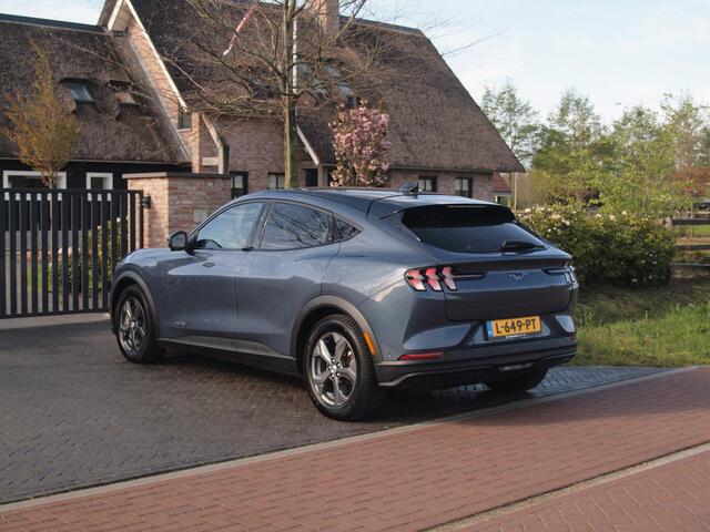 Ford MUSTANG Mach-E Extended RWD 98 kWh | SOH 94% | Panoramadak | 360 Camera | Bang & Olufsen | Apple Carplay | Cruise Control |