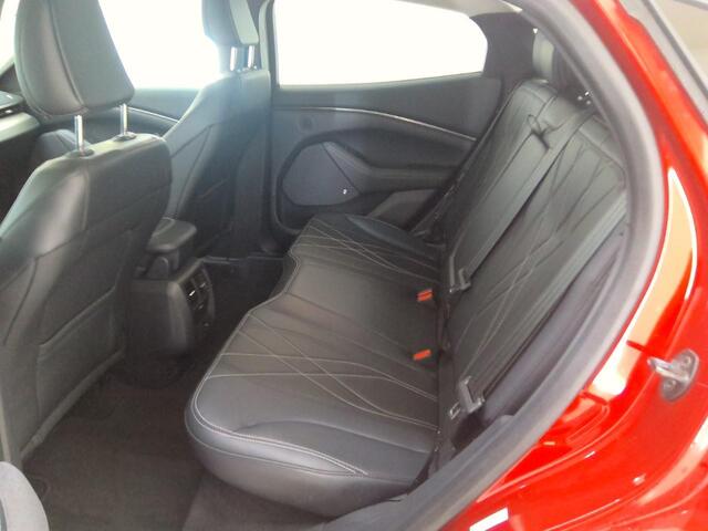 Ford MUSTANG Mach-E Extended RWD 98 kWh | 32.000 KM | SOH 96,5 % | Technology Pack | WORDT VERWACHT!