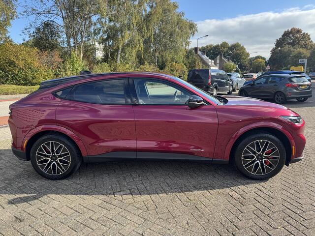 Ford MUSTANG Mach-E Extended Premium RWD 88 kWh |296pk | Ford Voorraad | Technology Pack Plus