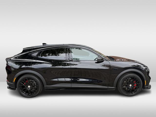 Ford MUSTANG Mach-E GT RWD 75 kWh | 305 pk 485 NM | SOH 94% | spoilerpakket | getuned | maxhaust sound system | stoelverwarming | stuurverwarming | 20 inch velgen |