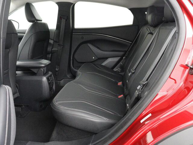 Ford MUSTANG Mach-E RWD 75 kWh | SOH 91% | Panoramadak | 360 Camera | Leder | Stoelverwarming | B&O Sound | Adaptive cruise | Park Assist | Keyless | Carplay | Navigatie | Full LED