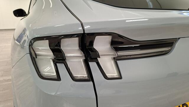 Ford MUSTANG Mach-E Extended Premium RWD 88 kWh