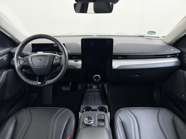 Ford MUSTANG Mach-E RWD 75kWh Panoramadak 360°Camera Adap.Cruise B&O®-Hifi Leder+Memory SOH 93% Stoel+Stuurverwarming Elek.Stoelen Navi Pdc Keyless Android Auto Apple Carplay Elek.Achterklep Lmv 18" DAB Bluetooth Led 1e Eigenaar Dealeronderhouden Origineel Nederlandse