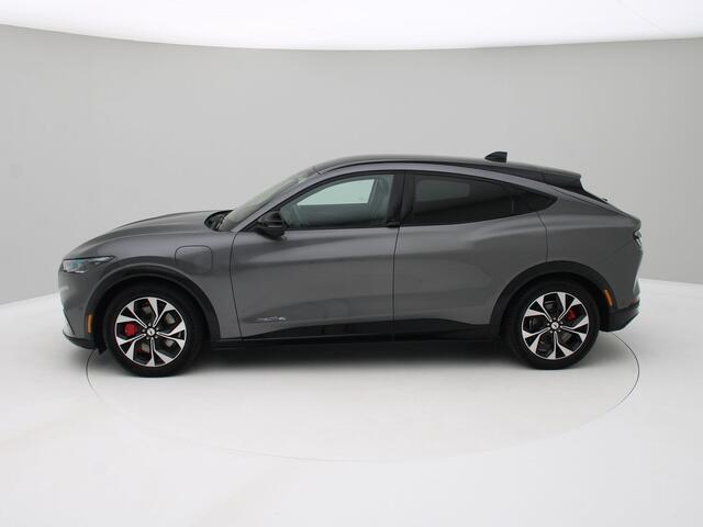 Ford MUSTANG Mach-E AWD 75 kWh Panorama /Leder/ 360 Camera SOH 93,5 %
