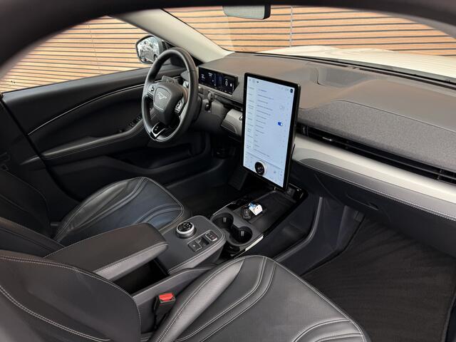 Ford MUSTANG Mach-E RWD 75 kWh 360* Camera / Navi / Carplay / Clima / Leer / Adapt. Cruise