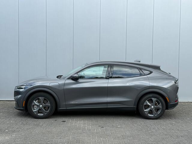 Ford MUSTANG Mach-E RWD 75 kWh 258 pk | Trekhaak | B&O | All-season | Winterpack | 360 camera |