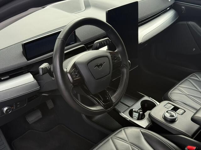 Ford MUSTANG Mach-E RWD 75 kWh 258 pk | Trekhaak | B&O | All-season | Winterpack | 360 camera |