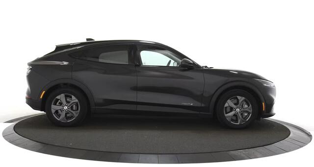 Ford MUSTANG Mach-E RWD 75 kWh Cruise control adaptief / Audio installatie premium / Navigatie