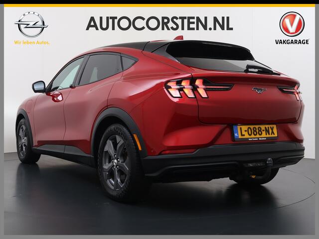 Ford MUSTANG Mach-E Extended RWD 98kWh SOH 94% Trekhaak Adap.Cruise B&O-Audio Leder 360°Camera Stoel+Stuurverwarming Navi Ecc Apple Carplay Android Auto Lmv 18" Privacy Glas Pdc Voorruitverwarming DAB Elek.Achterklep Keyless Dodehoekwaarschuwing 1e Eigenaar 750KG Trekgewicht Origineel Nederlandse Auto