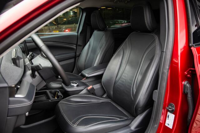 Ford MUSTANG Mach-E RWD 75 kWh , Rondomzicht camera, Panoramadak, , Adaptieve cruise control, Stoel/stuurverwarming,