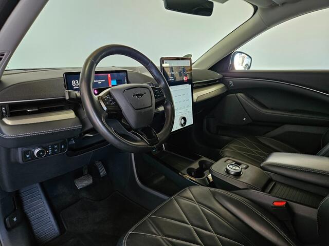 Ford MUSTANG RWD 75 kWh / Leder / BenO Sound / NL Auto
