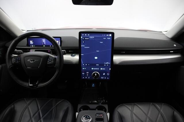 Ford MUSTANG RWD 75 kWh - Carplay, Camera, Leer, Stoel/Stuur Verw. BenO, Afn. Trekhaak, SOH 93%