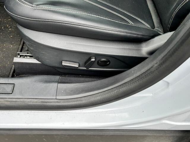 Ford MUSTANG Mach-E BWJ 2021 RWD 270 PK 75 kWh LEDER | FULL LED | PANODAK | ADAPTIVE CRUISE | ELEKTR. STOELEN | ELEKTR. ACHTERKLEP | DODOE HOEK | STOEL + STUUR VERW. | CARPLAY + ANDROID | NAVI | CLIMA | LMV | PDC