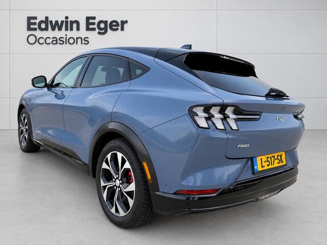 Ford MUSTANG Mach-E AWD 75 kWh | SOH 95.5 % | Trekhaak afn. | Ad cruise | Navi | Led | NL-auto