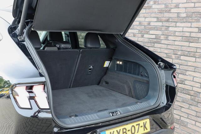 Ford MUSTANG Mach-E RWD 75 kWh | SoH 94,4 % | Leer | Adaptieve cruise | Rijklaarprijs - incl.garantie