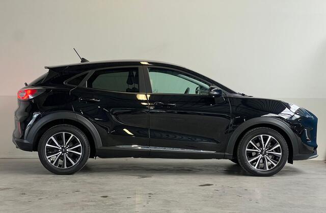 Ford PUMA 1.0 EcoBoost Hybrid Titanium