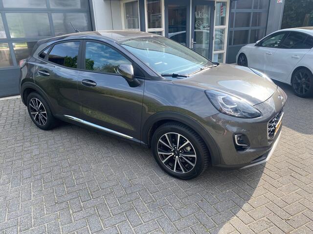 Ford PUMA 1.0 EcoBoost Titanium