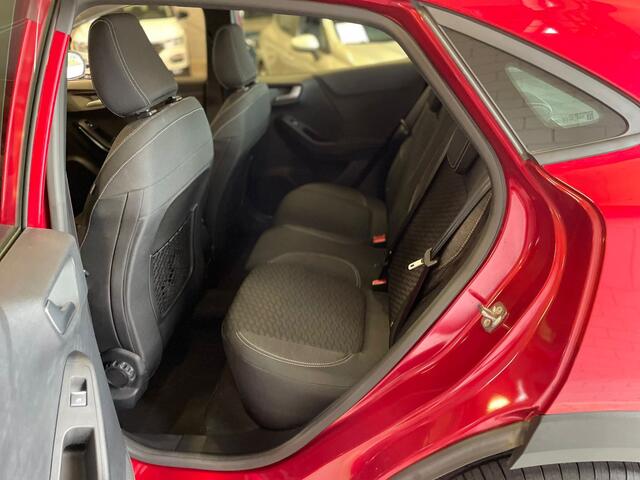 Ford PUMA 1.0 EcoBoost Titanium