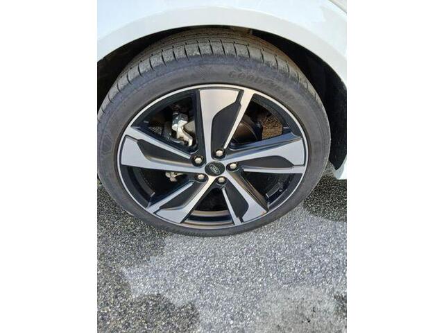 Ford PUMA 1.0 EcoBoost ST-Line X 125pk | Adaptieve Cruise | BLIS | SYNC 3 Navigatie | 20 inch Licht metalen velgen