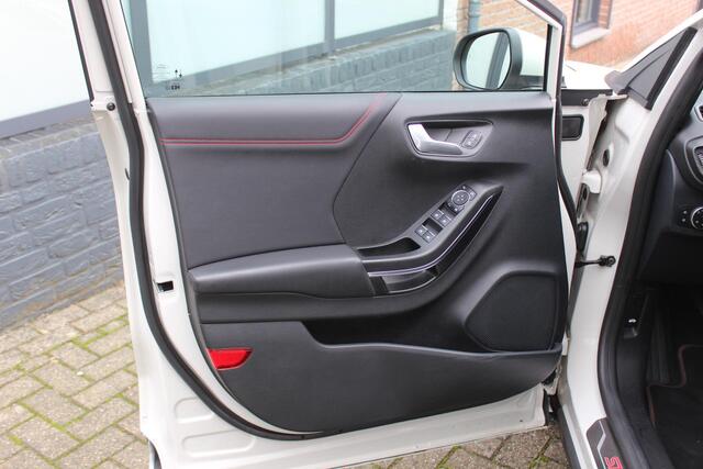 Ford PUMA 1.0 EcoBoost Hybrid ST-Line X Winter Pack, Driver Assistance Pack, 18", Metropolis White!