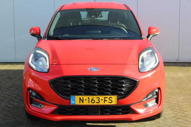 Ford PUMA 1.0-125pk EcoBoost Mild-Hybrid ST-Line. Slechts 17.500km ! Volautm. airco, navigatie, telefoonvoorb., digitaal dashboard, cruise control, LM wielen, parkeersensoren, stoel-, stuur- en voorraamverwarming, trekhaak etc.