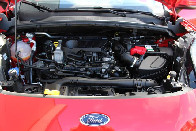 Ford PUMA 1.0-125pk EcoBoost Mild-Hybrid ST-Line. Slechts 17.500km ! Volautm. airco, navigatie, telefoonvoorb., digitaal dashboard, cruise control, LM wielen, parkeersensoren, stoel-, stuur- en voorraamverwarming, trekhaak etc.