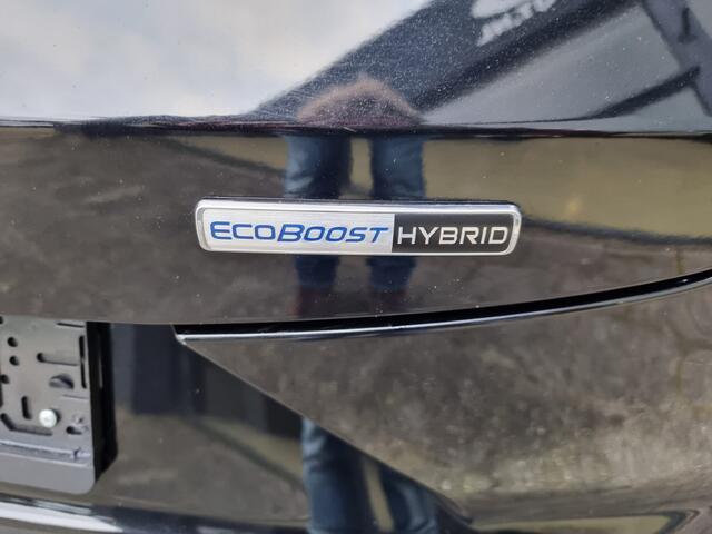 Ford PUMA 1.0 EcoBoost Hybrid Titanium