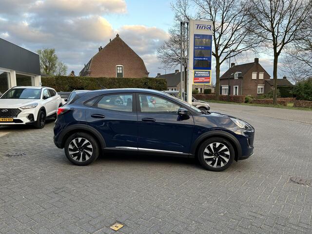 Ford PUMA 1.0 EcoBoost Hybrid Titanium