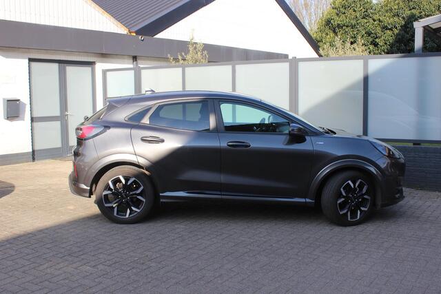 Ford PUMA 1.0 EcoBoost Hybrid ST-Line X First Edition Elek Achterklep, Bliss, X Pack, Camera, Parking System, Navi incl Carplay, Winter Pack, Keyless 18"