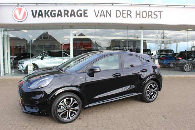 Ford PUMA 1.0-125pk EcoBoost Hybrid ST-Line. April 2024 ! Slechts 7.400km ! Autm. airco, navigatie, telefoonvoorb., camera, pdc v+a, parkeerassistent, LED verl., metallic lak, LM wielen, stoel-, stuur- en voorraamverw., lane- en sideassist, adapt. cruise cntrl etc