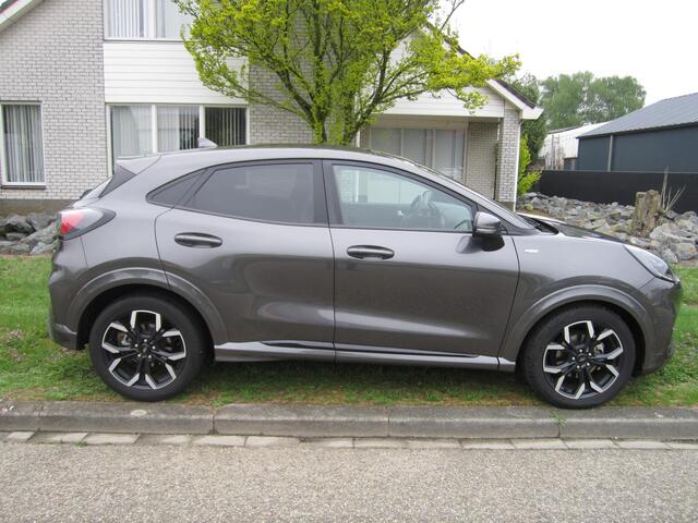 Ford PUMA 1.0 EcoBoost Hybrid ST-Line X First Edition